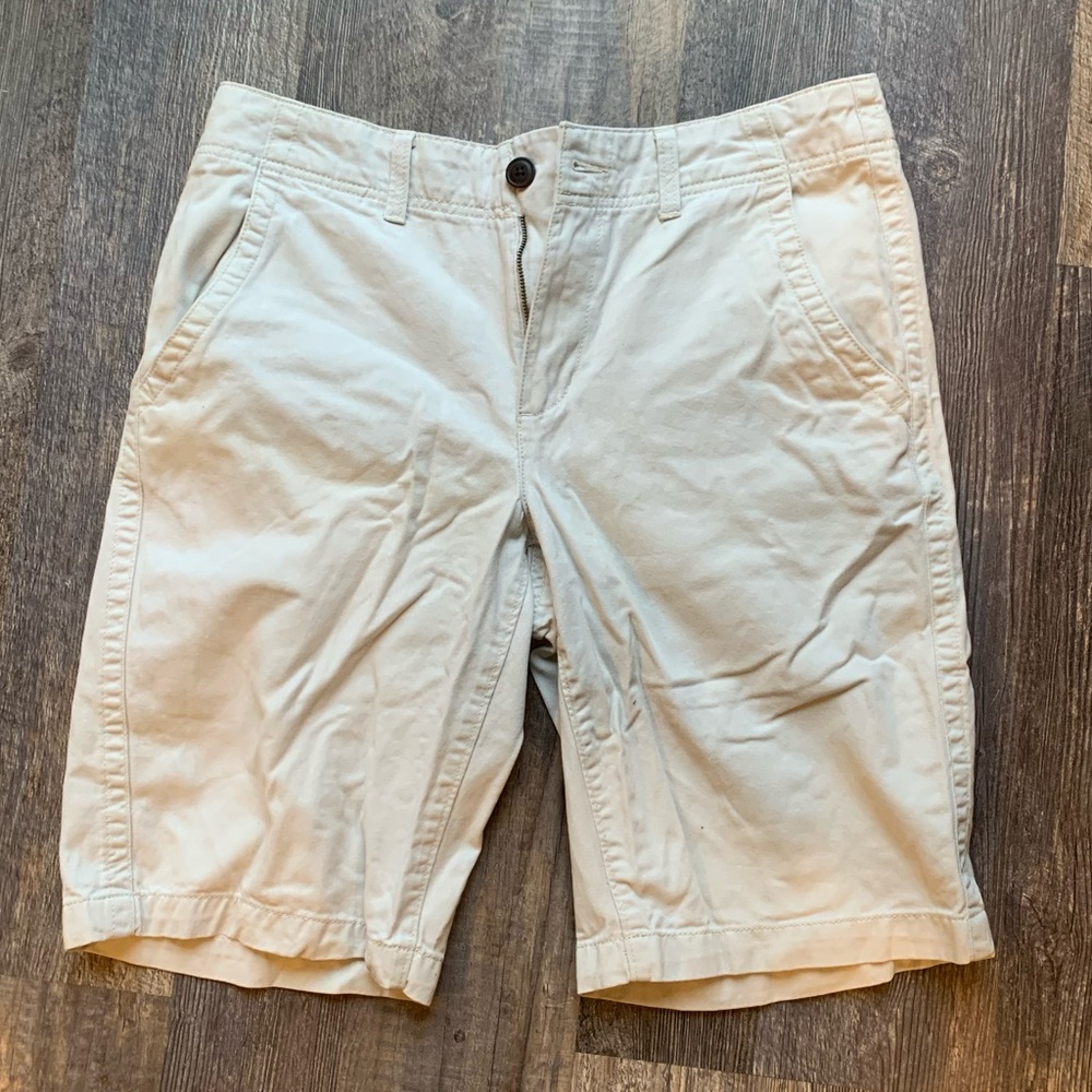 32 W FLAT FRONT MEN SHORTS